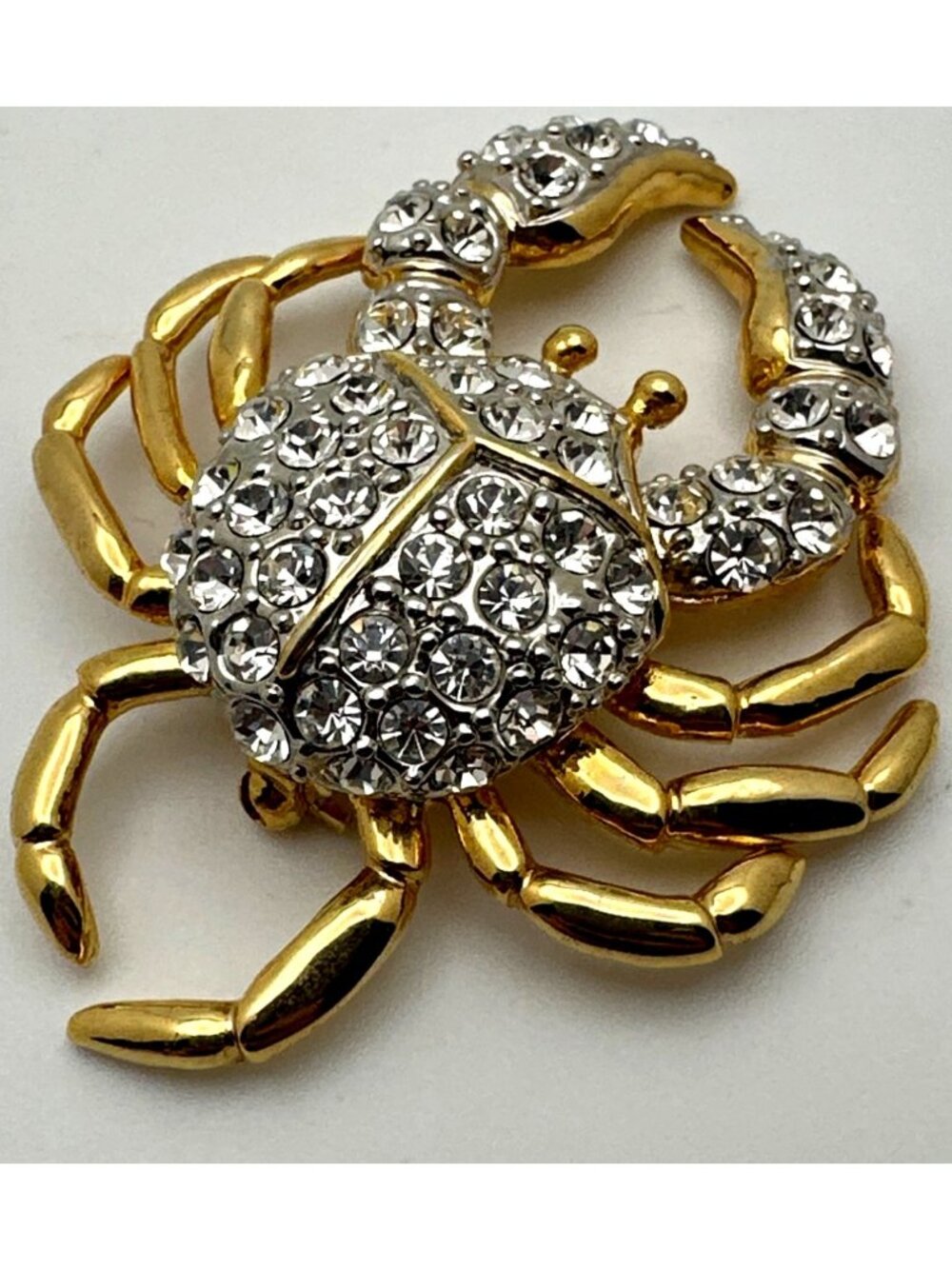 Vintage Zodiac Crab Brooch Pin Crystal Rhinestone Gold Tone Sparkle Figural Chic
